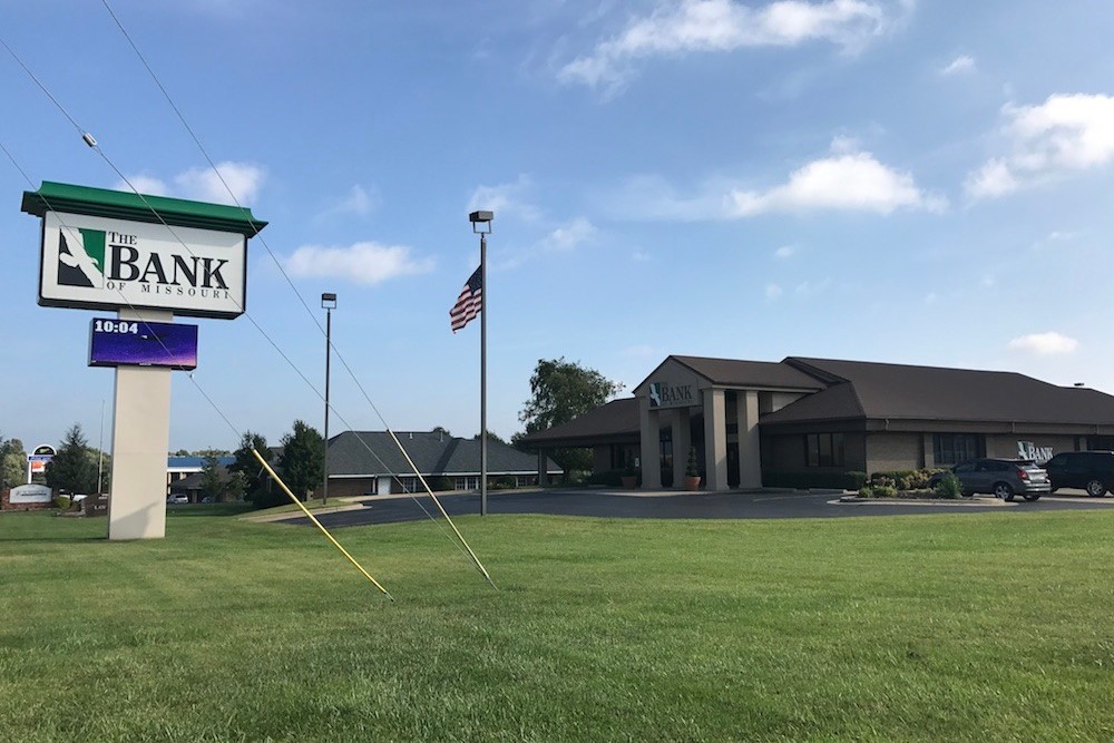 The First Choice Insurance Agency office within the 2760 S. Kansas Expressway Bank of Missouri branch is no longer operational.