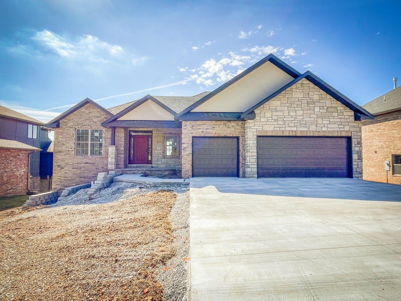 1672 Silver Oak Drive
$674,900
Bedrooms: 5
Bathrooms: 4
Listing firm: Old World Realty LLC