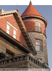 The Mansion at Elfindale has 13 luxury suites for guests, each decorated with historical flair.
