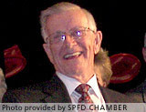 City councilman Ralph Manley was given the 2006 Springfieldian award by Springfield Area Chamber of Commerce Jan. 27.