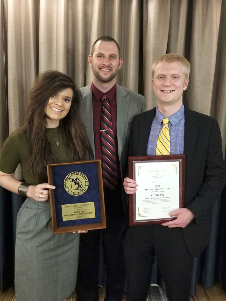 Campus Buzz
Student journalists from College of the Ozarks’ radio station, KCOZ, receive awards at the Missouri Broadcasters Association banquet June 2. Bethany Dunn, left, won first place for her public service announcement, and Jake Epler, far right, earned an honorable mention for his PSA. Laramie Lowe, KCOZ general manager, joined them at the banquet.