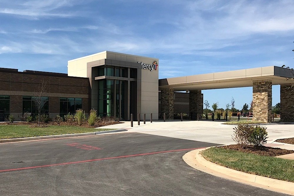 Mercy’s multispeciality clinic in Bolivar spans 43,000 square feet.
