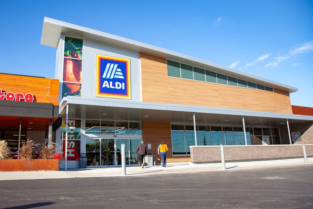 Aldi’s third Springfield store is open for business.