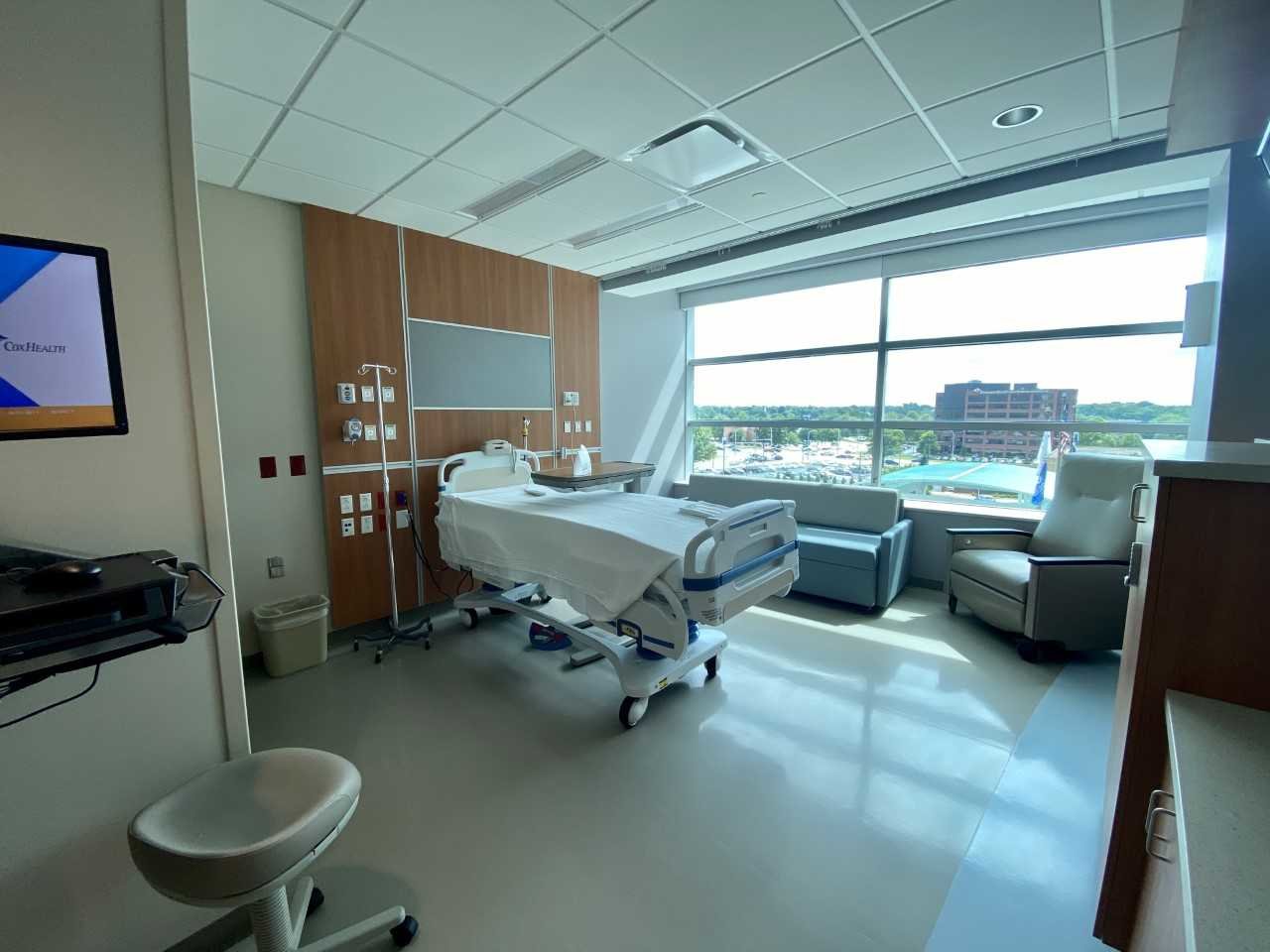 The new unit includes recovery areas for cardiovascular procedure patients.