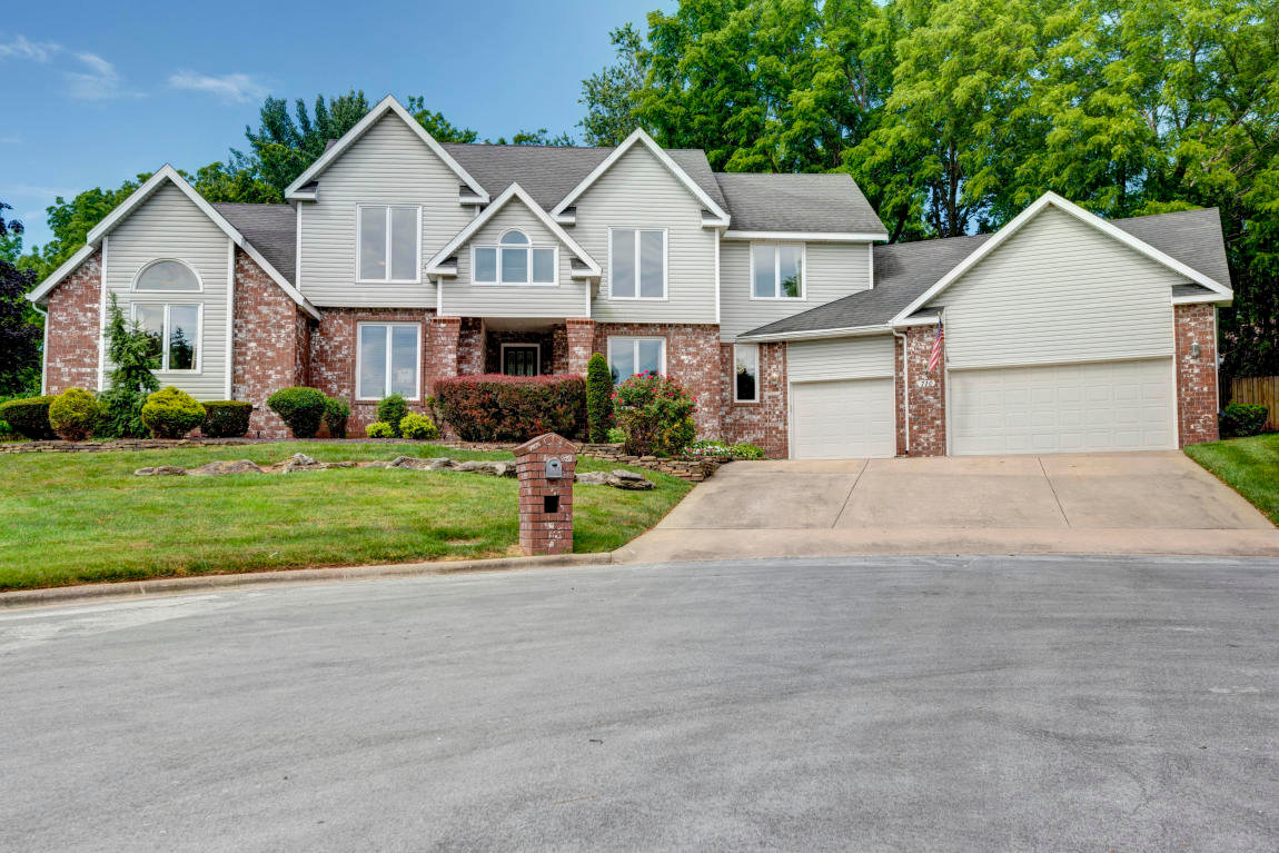 A home in south Springfield is among Re/Max's current listings.