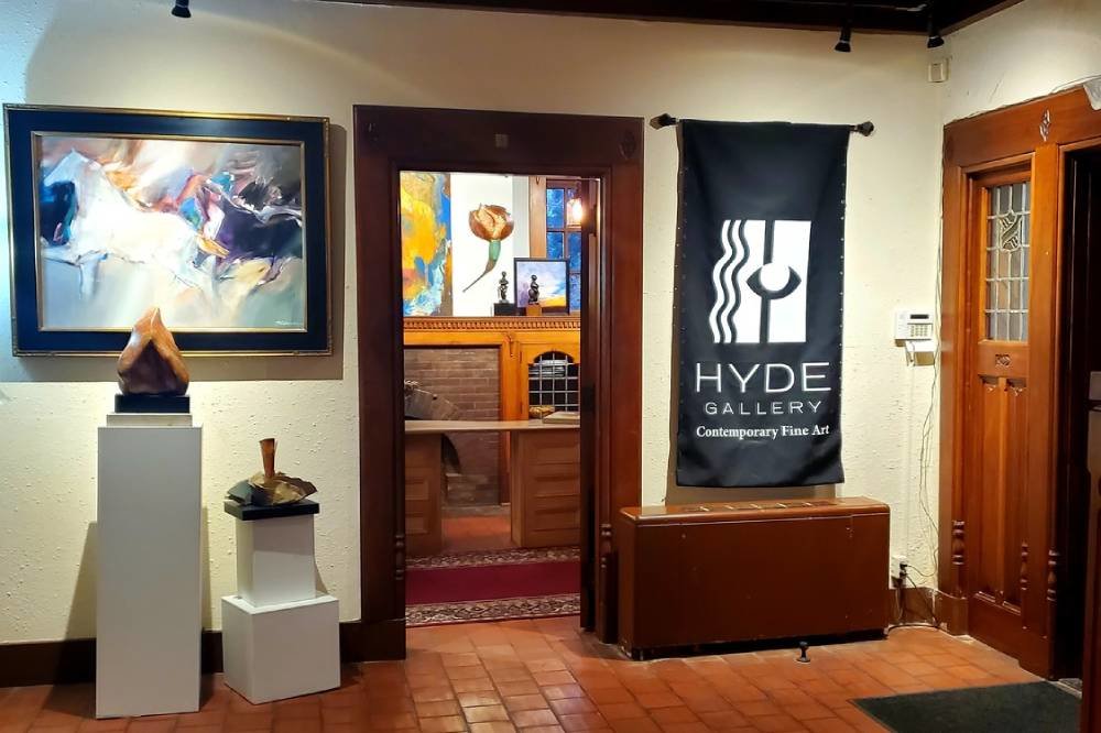 Hyde Gallery occupies 2,800 square feet in the Hyde, Love & Overby LLP law firm building.