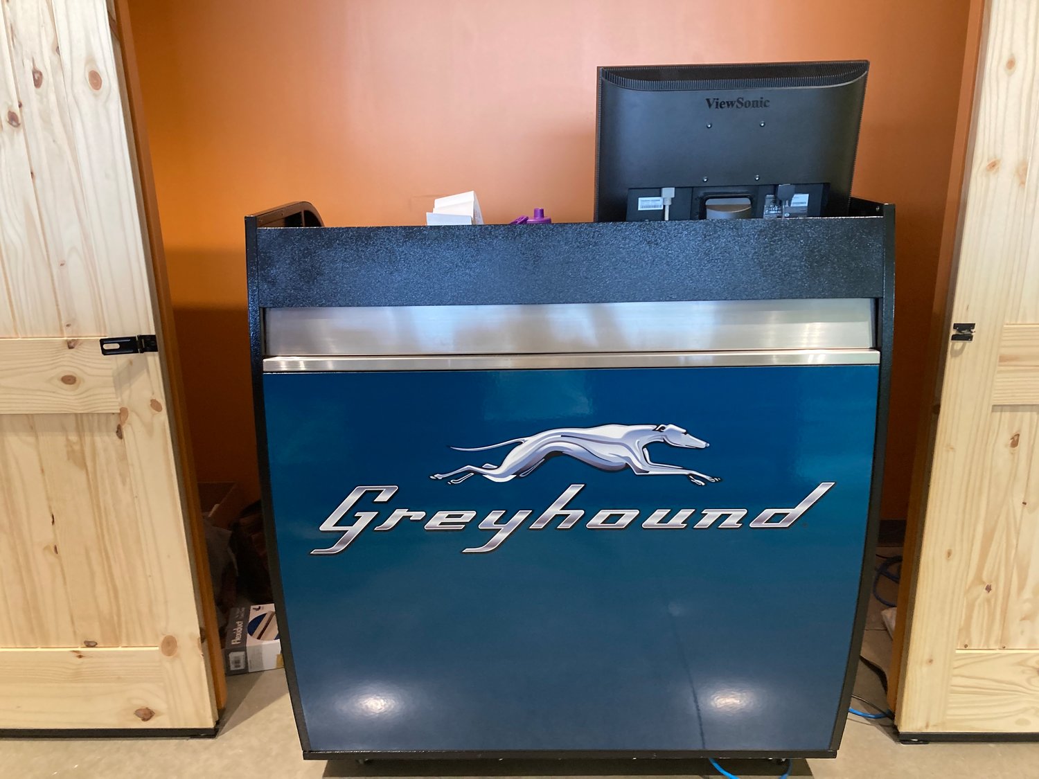Greyhound will operate a valet stand inside Arna's Food Mart.