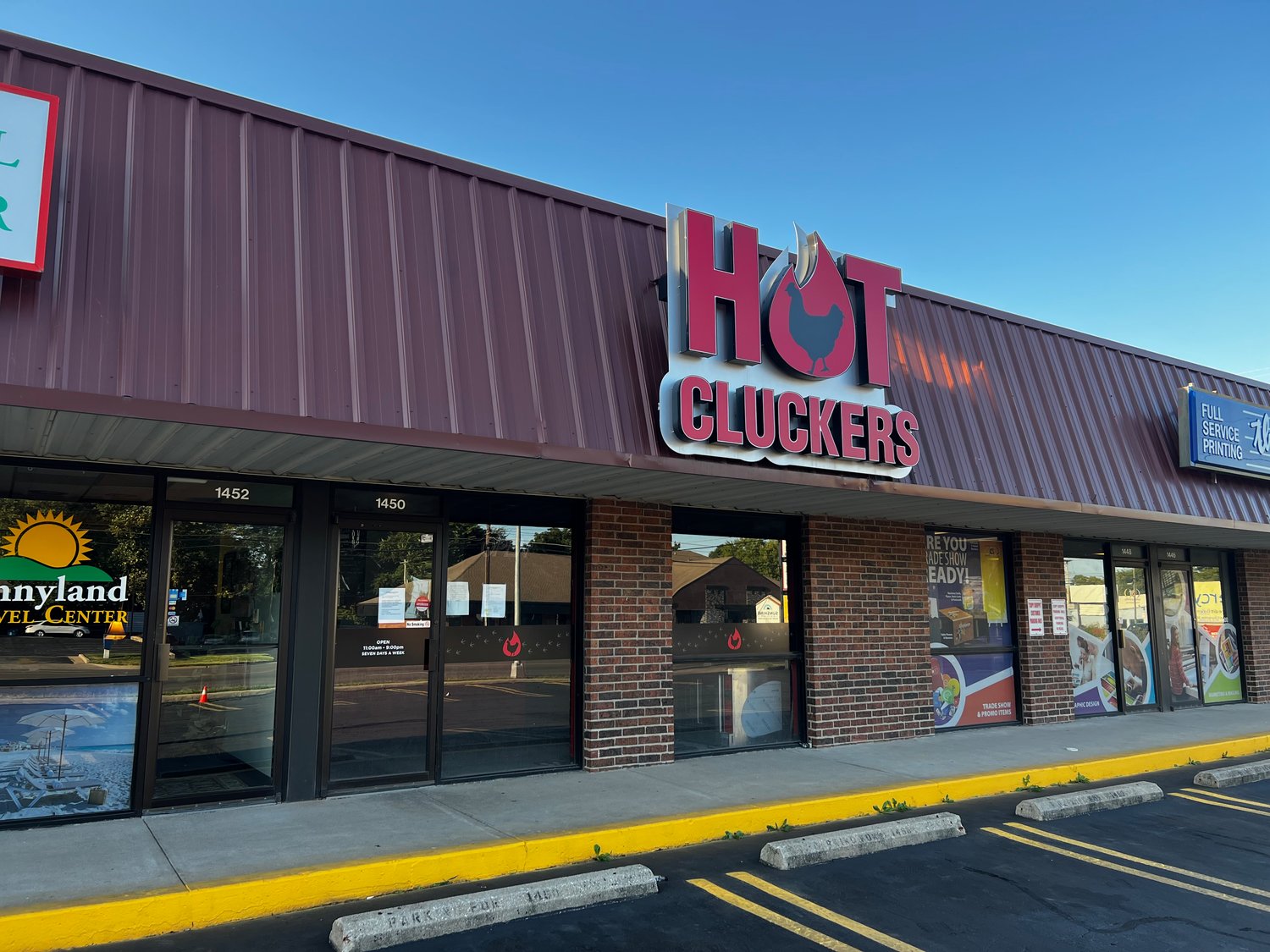 Hot Cluckers formerly operated a restaurant at 1450 E. Sunshine St.