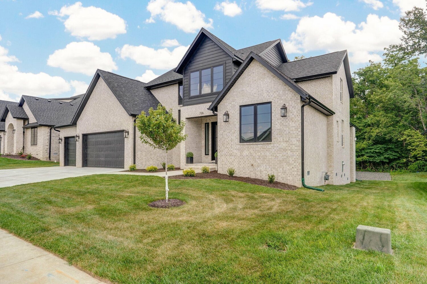 726 S. Hickory Drive
$715,000
Bedrooms: 5
Bathrooms: 4
Listing firm: Alpha Realty MO LLC