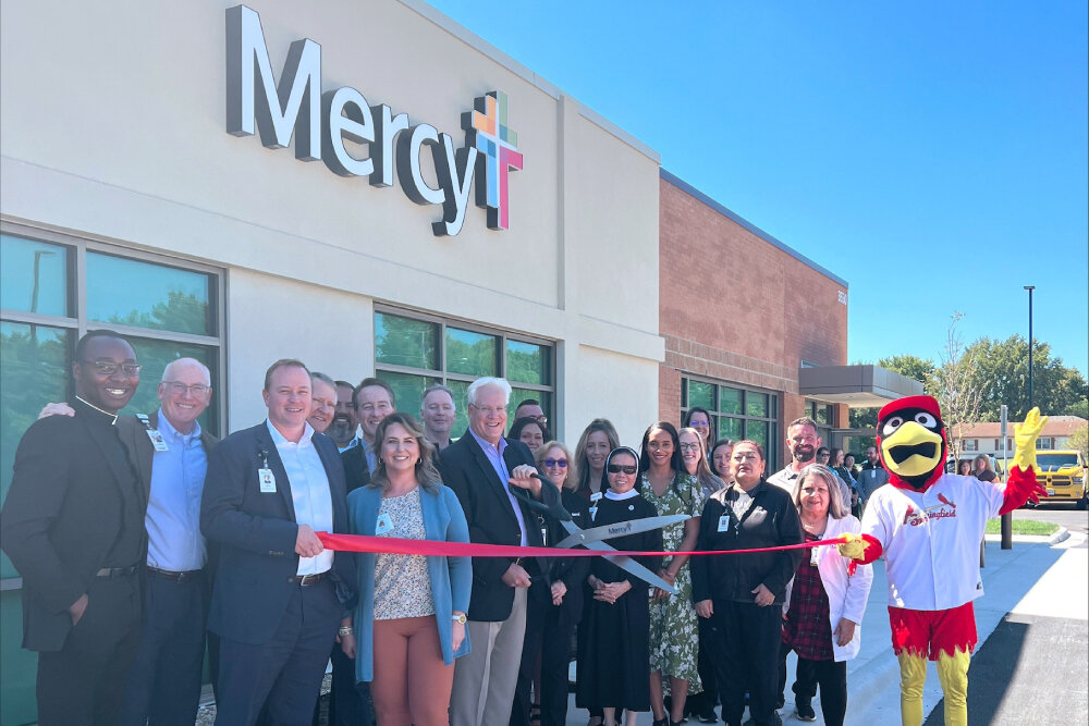 Mercy officials cut the ribbon on the health care system's newest Springfield clinic at 3530 W. Mount Vernon St.