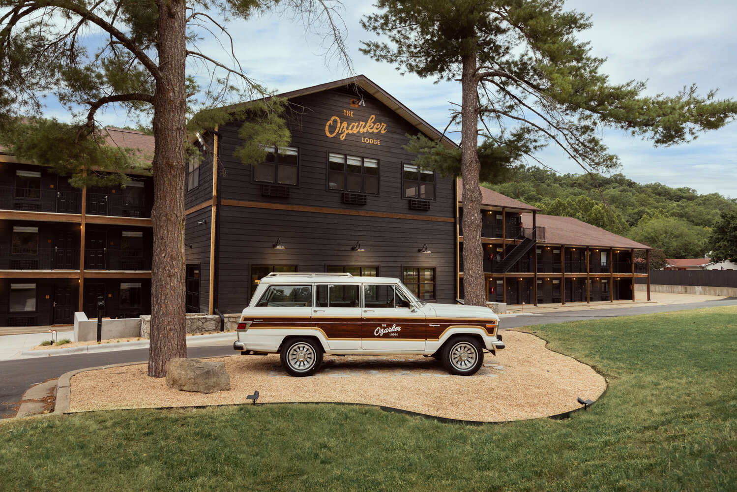 The 102-room Ozarker Lodge is open in Branson at 965 State Highway 165.